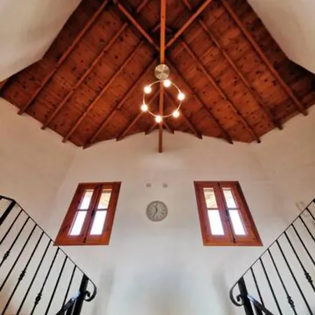 Villa Unique Stonehouse Traditional In