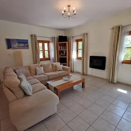 Villa Unique Stonehouse Traditional In Agia Anna