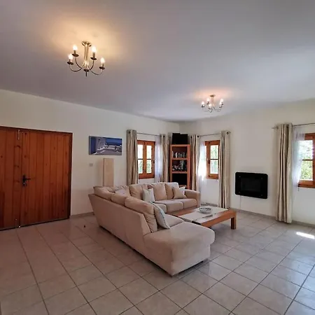 Unique Stonehouse Traditional In Villa Agia Anna